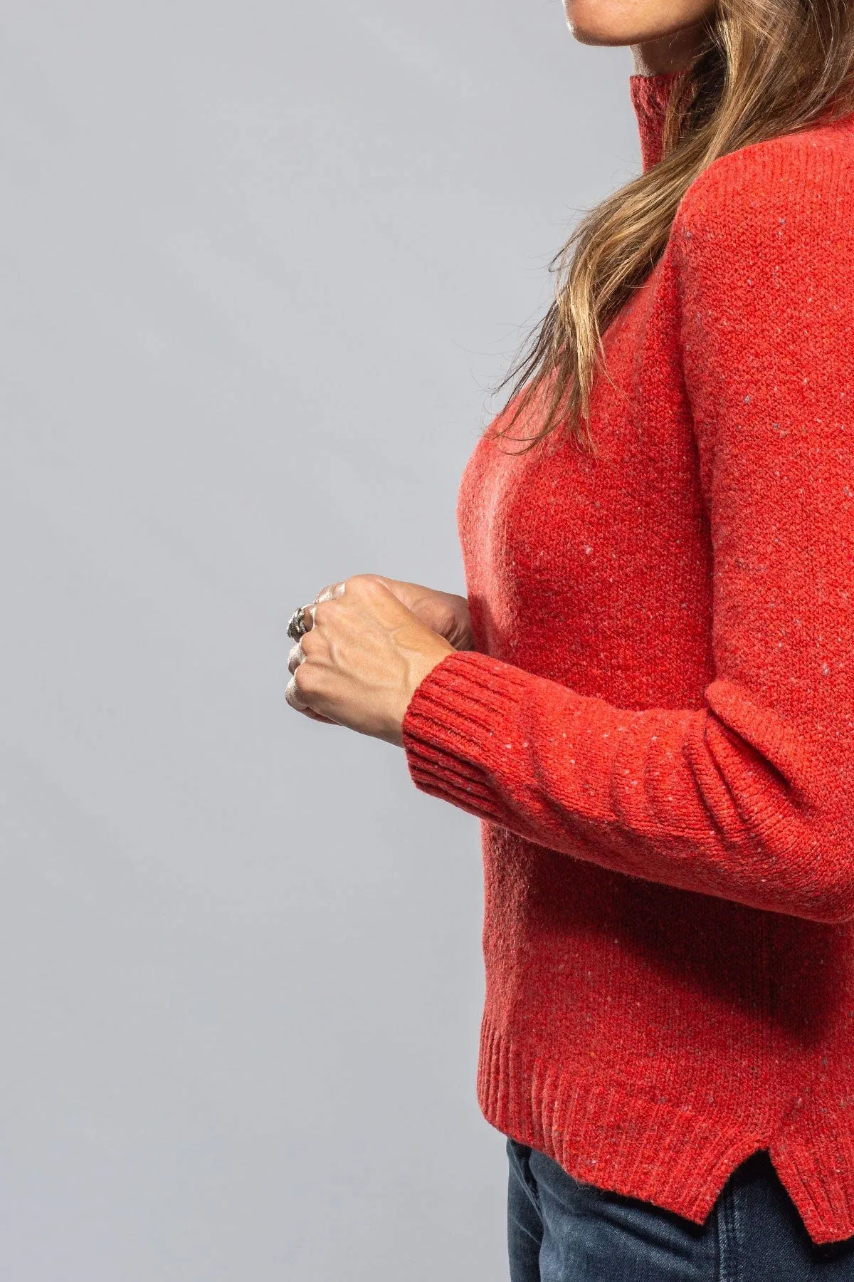 Anna Speckled Mock Neck Sweater In Red