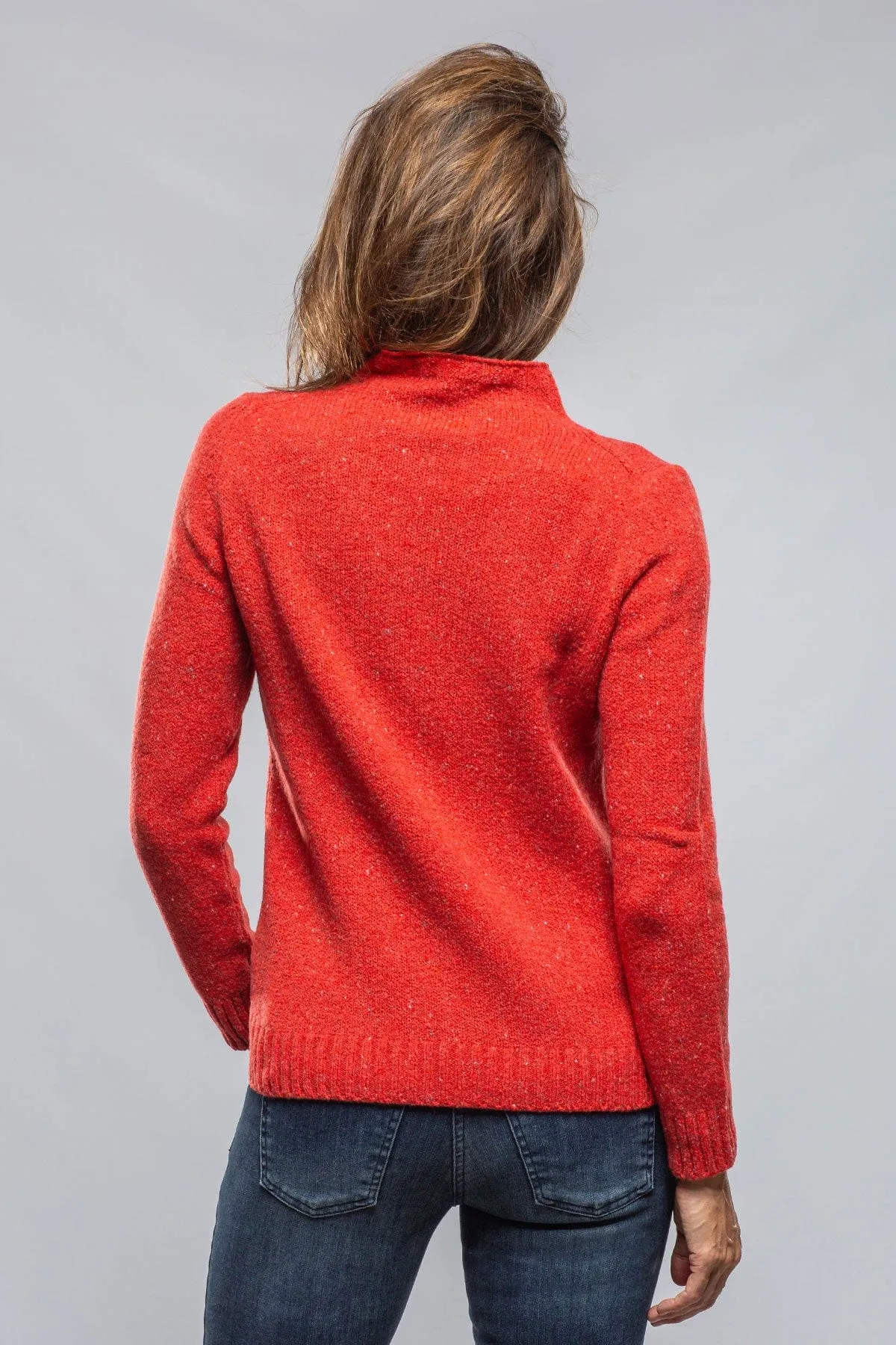 Anna Speckled Mock Neck Sweater In Red
