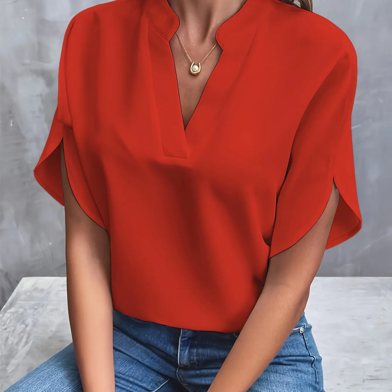 Avery™ - Easygoing V-Neck Top