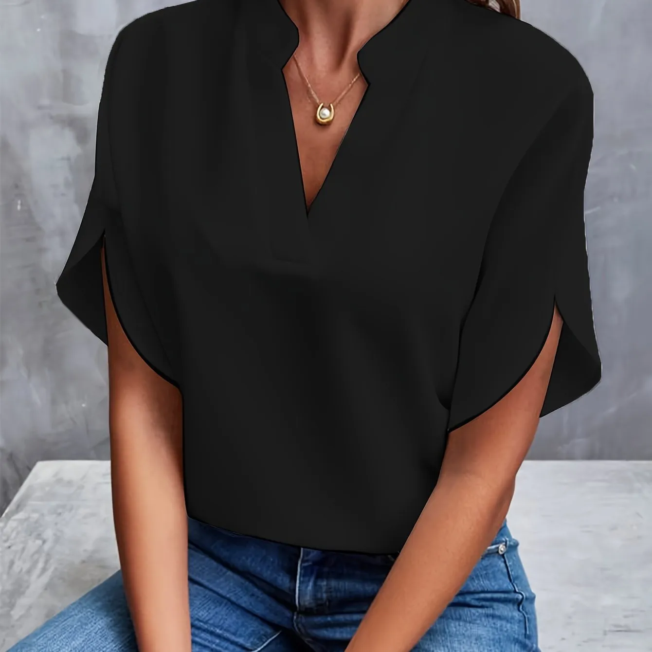 Avery™ - Easygoing V-Neck Top