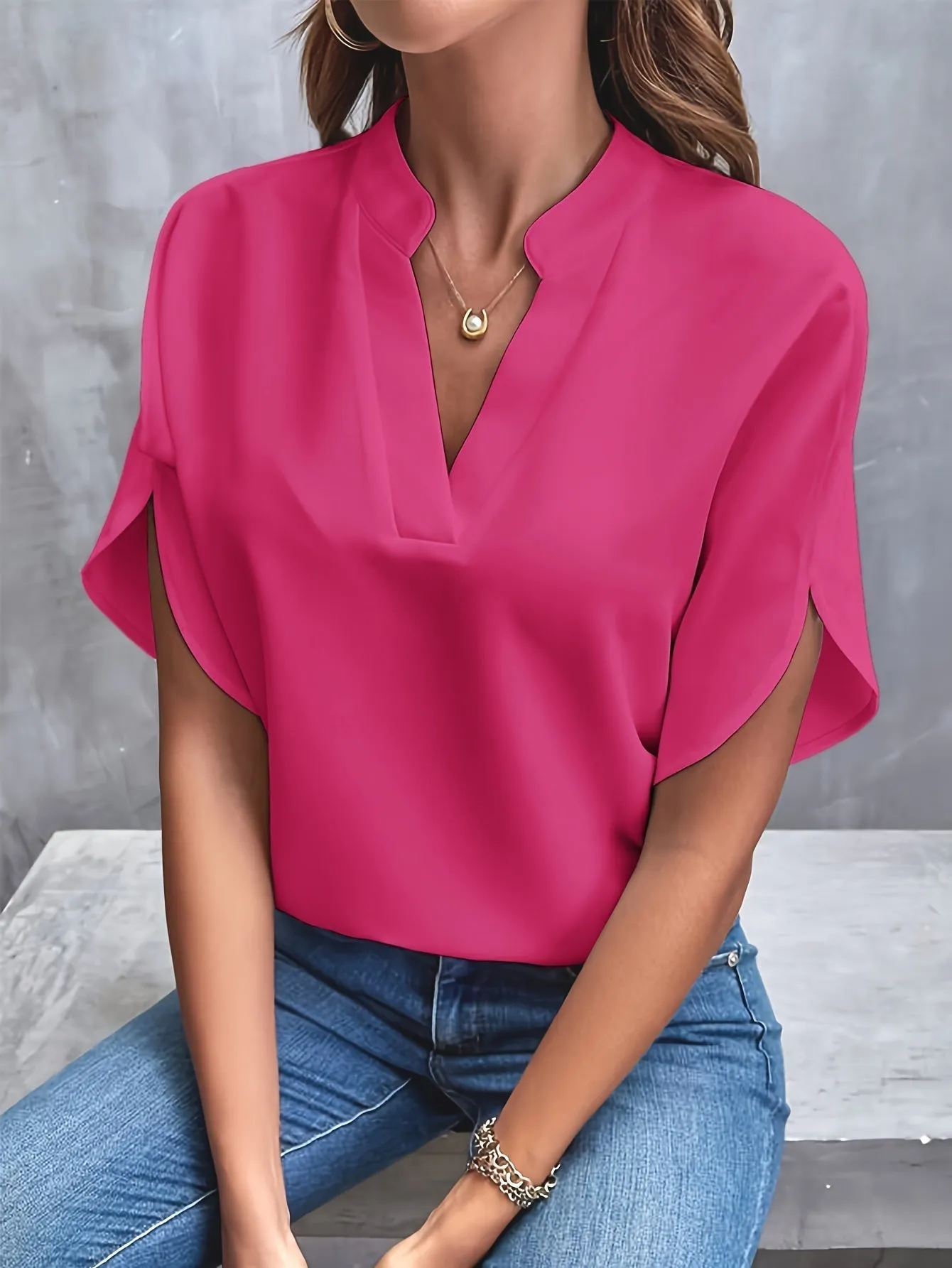 Avery™ - Easygoing V-Neck Top