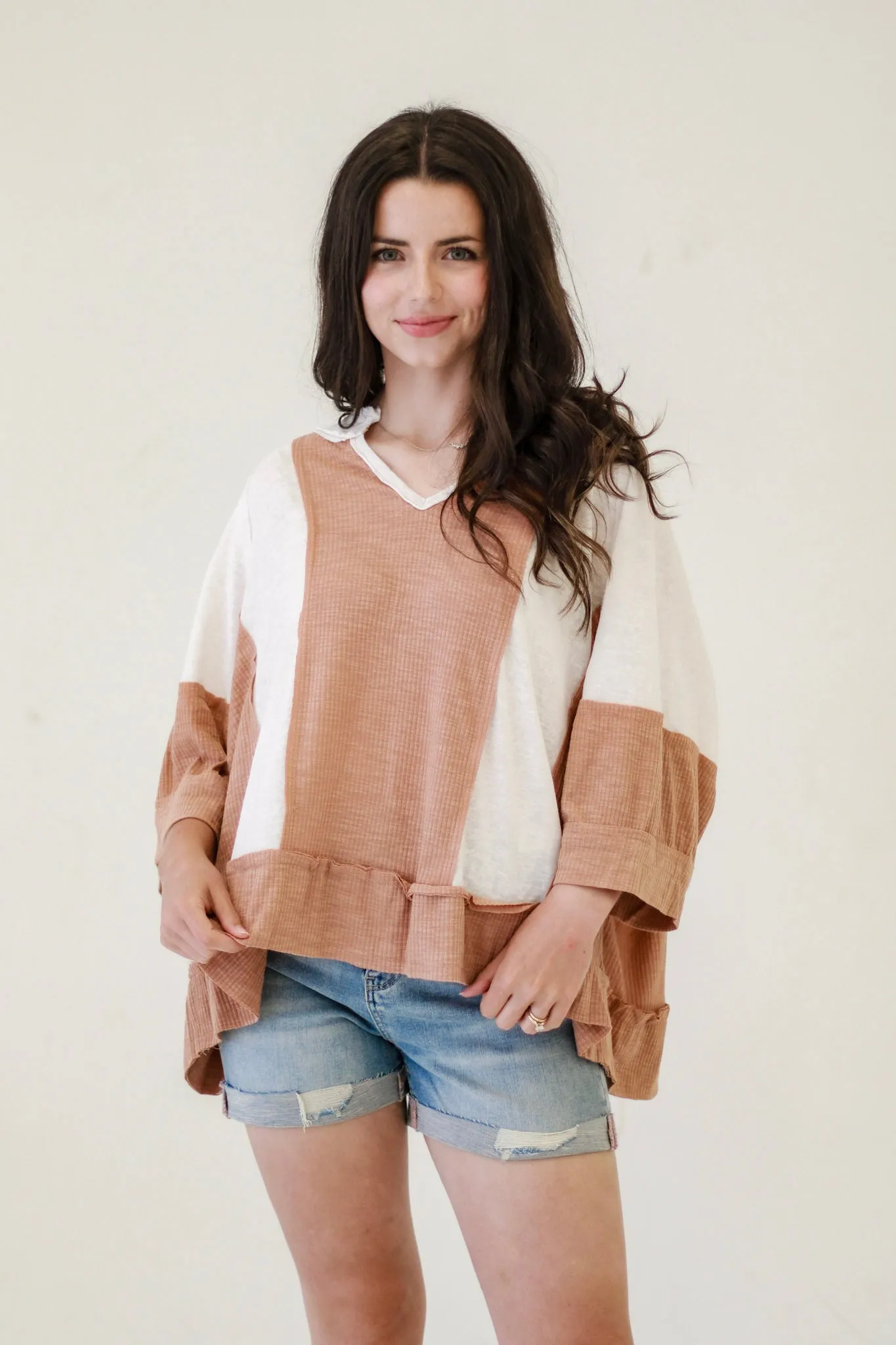 Contemporary Cool Oversize Top in Natural/Topaz