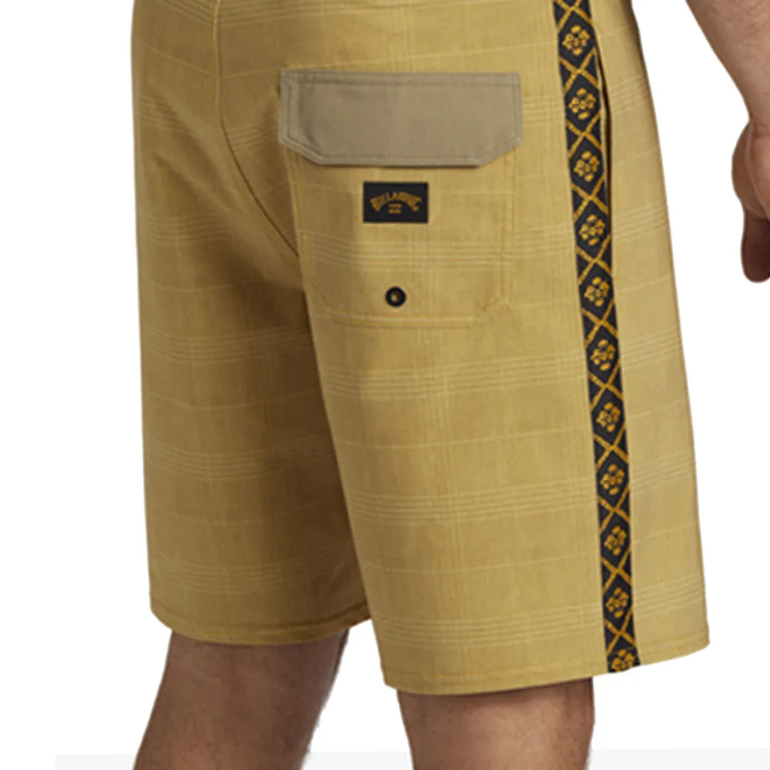 D Bah Lt Apparel