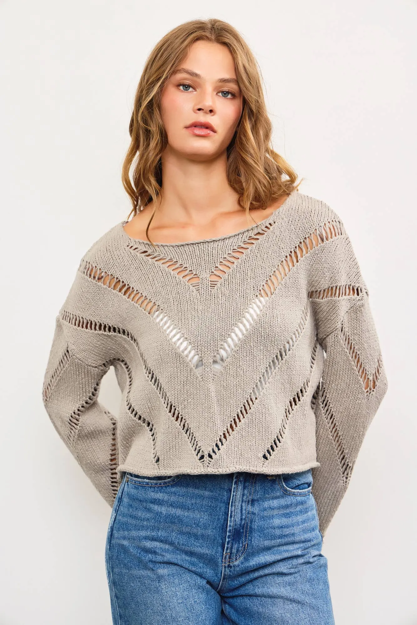 DISTRESSED CUT-OFF KNIT TOP