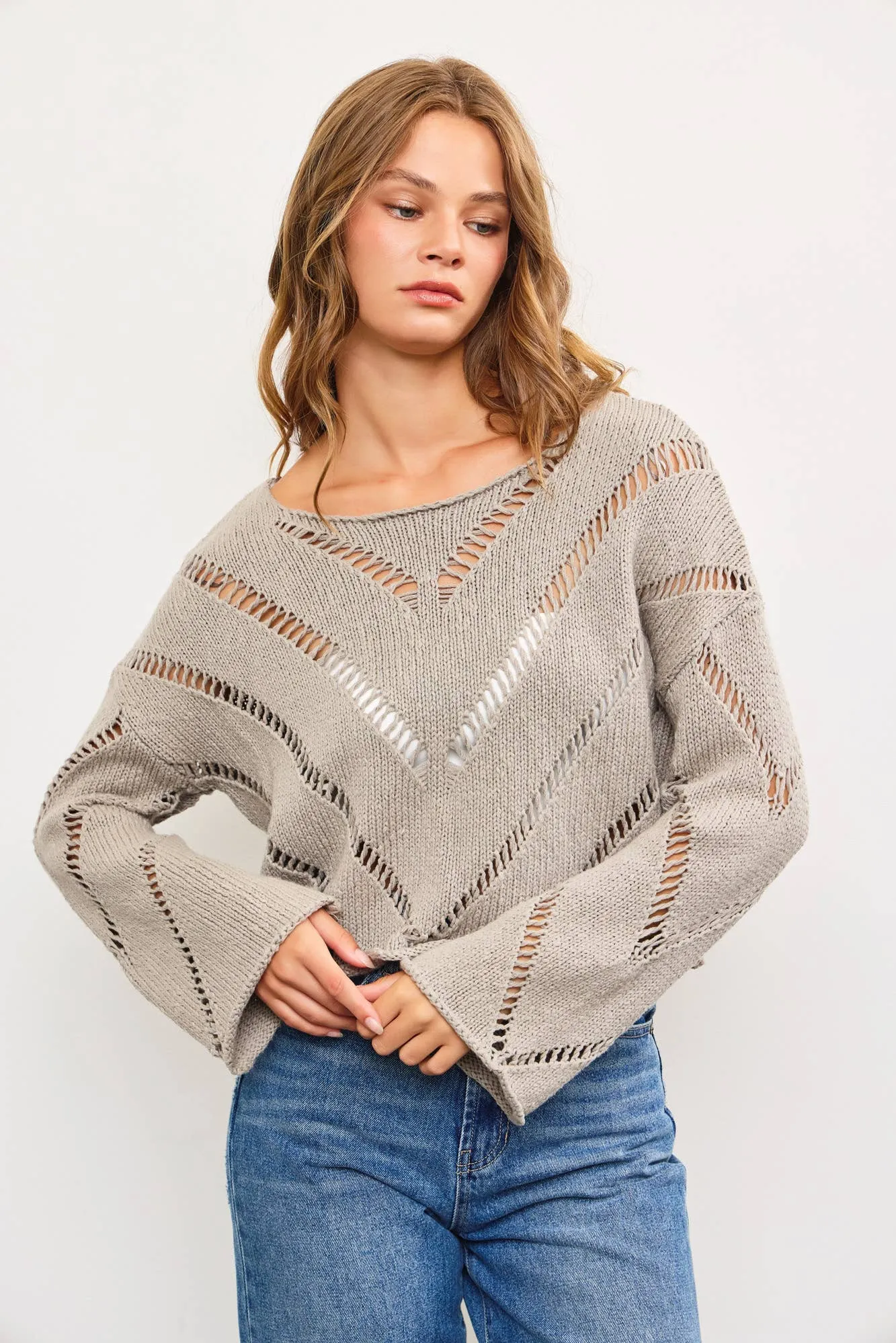 DISTRESSED CUT-OFF KNIT TOP