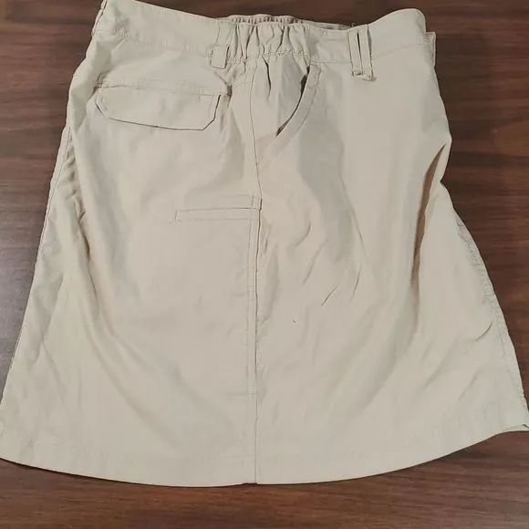 Duluth Trading Company Dry on the Fly Woman’s Army Khaki Tan Skort Size‎ 10