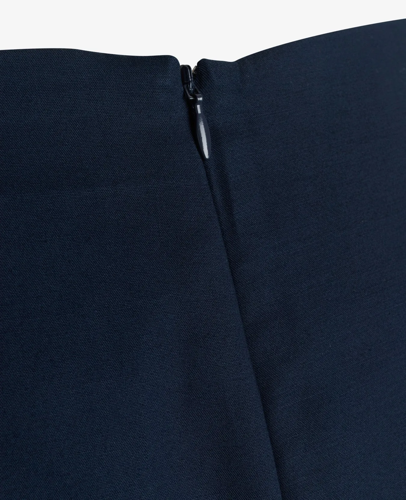 ESSENTIAL STRETCH SKIRT