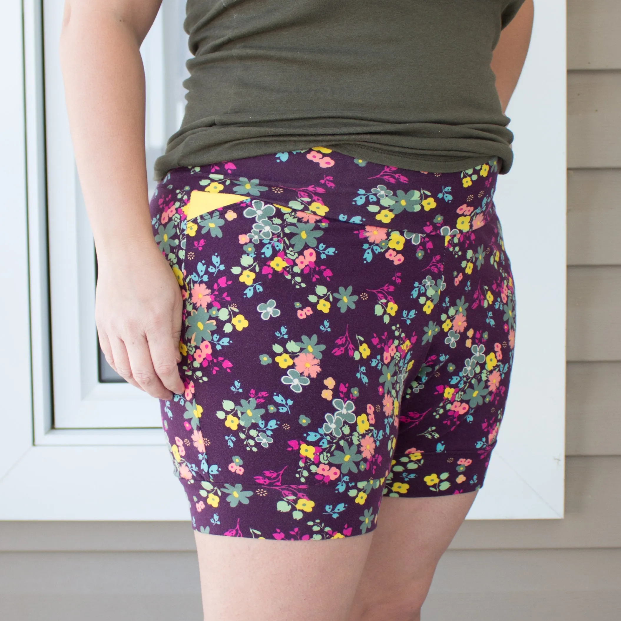 Four Seasons Joggers (Adult Curve Fit)