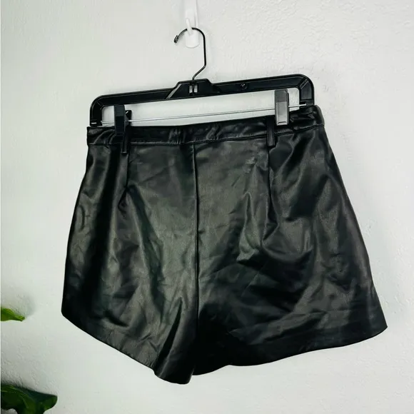 h:ours Alvina Shorts in Black Faux Leather Zip Fly Mini Size Large