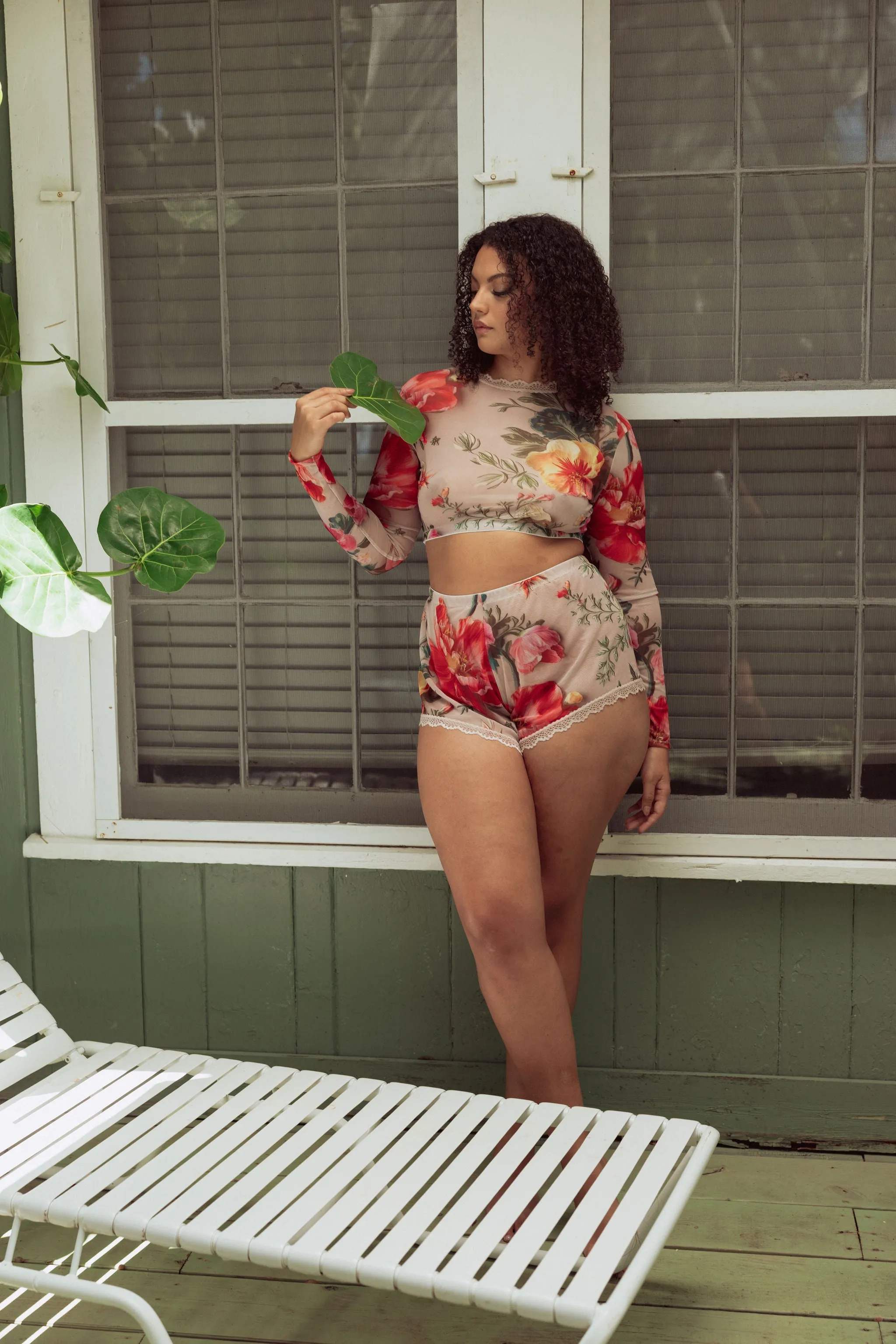 KILO BRAVA MESH 3D FLORAL - HIGH WAISTED SHORT