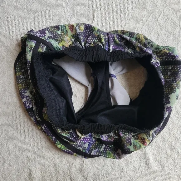 Lululemon Tracker Athletic Gym Sport Short III *4-way Stretch