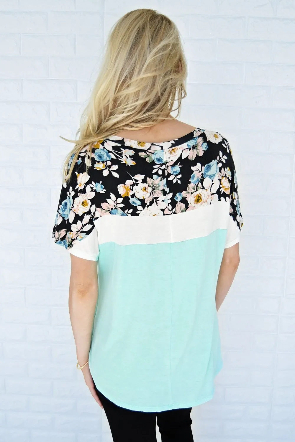 Making Memories Top ~ Mint