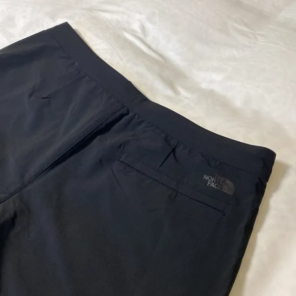 NWT The North Face Everyday Active Shorts