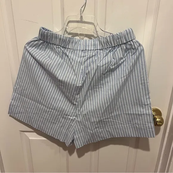 NWT WeWoreWhat Stripe tie waist stretch cotton shorts in classic blue size med