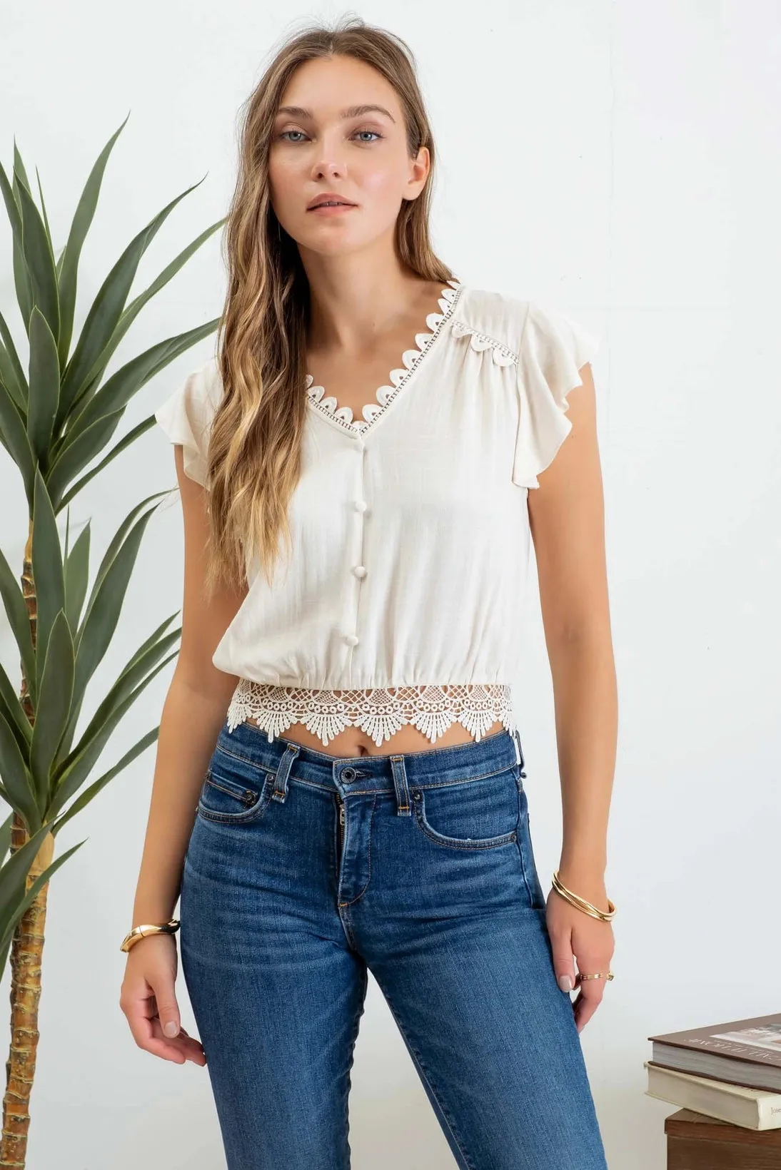 Penny Scallop Short Sleeve Crop Top