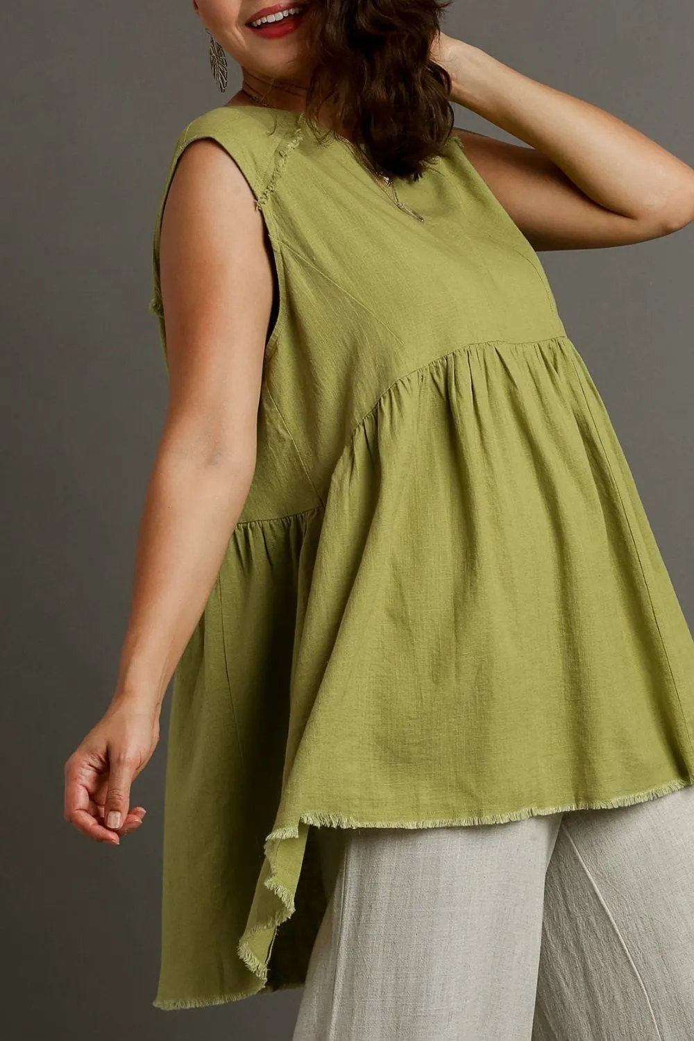 Umgee Full Size Raw Hem Linen Round Neck Sleeveless Top Plus Size