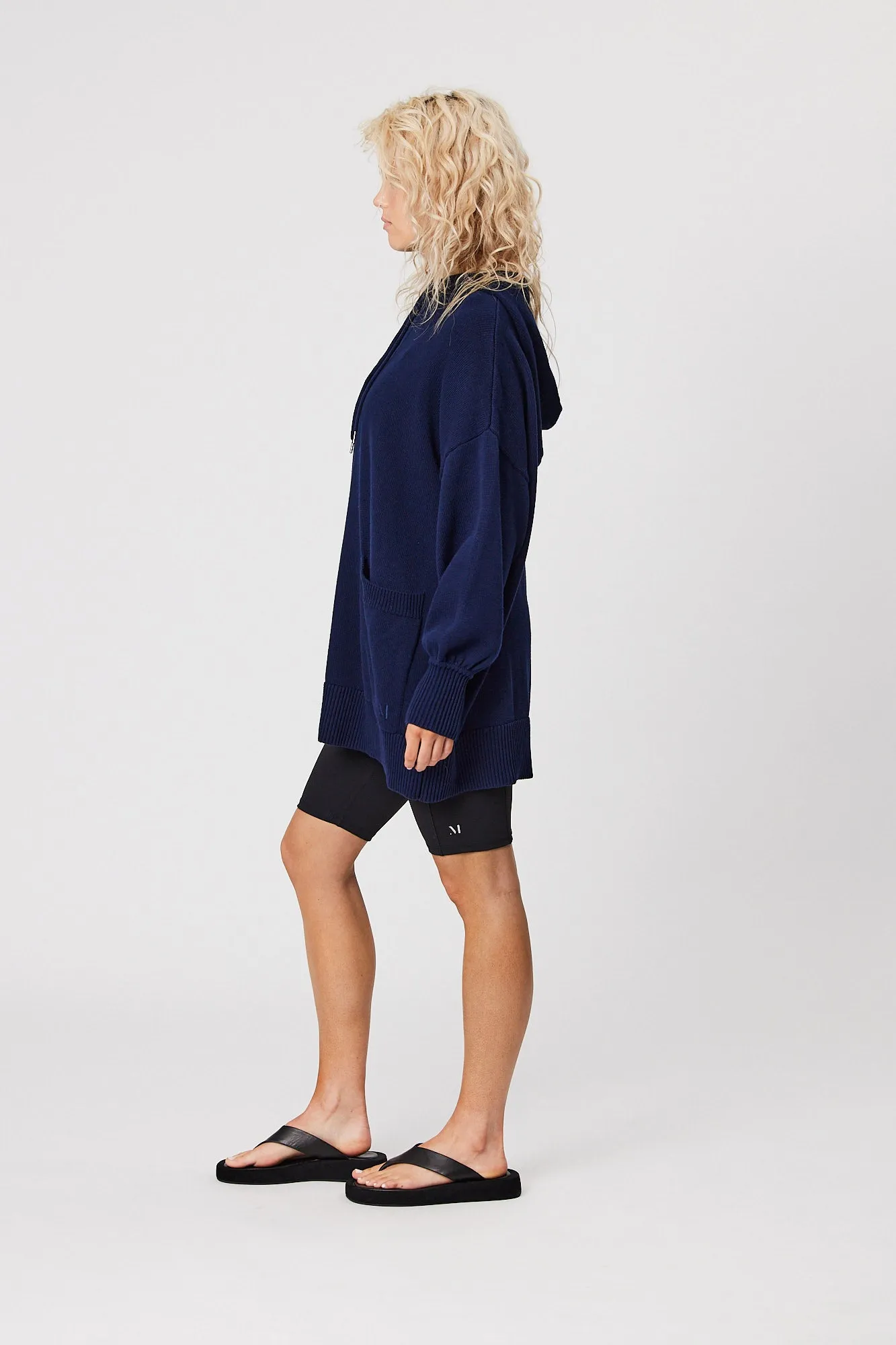 Universal Hoodie Sweater - Navy