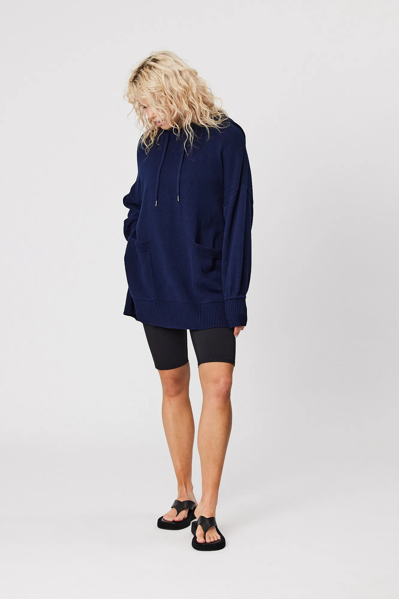 Universal Hoodie Sweater - Navy