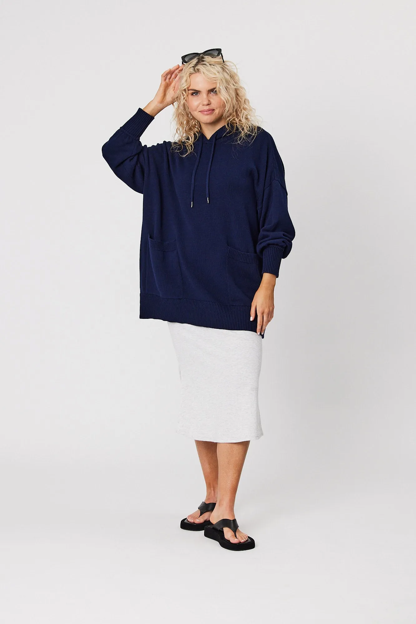 Universal Hoodie Sweater - Navy