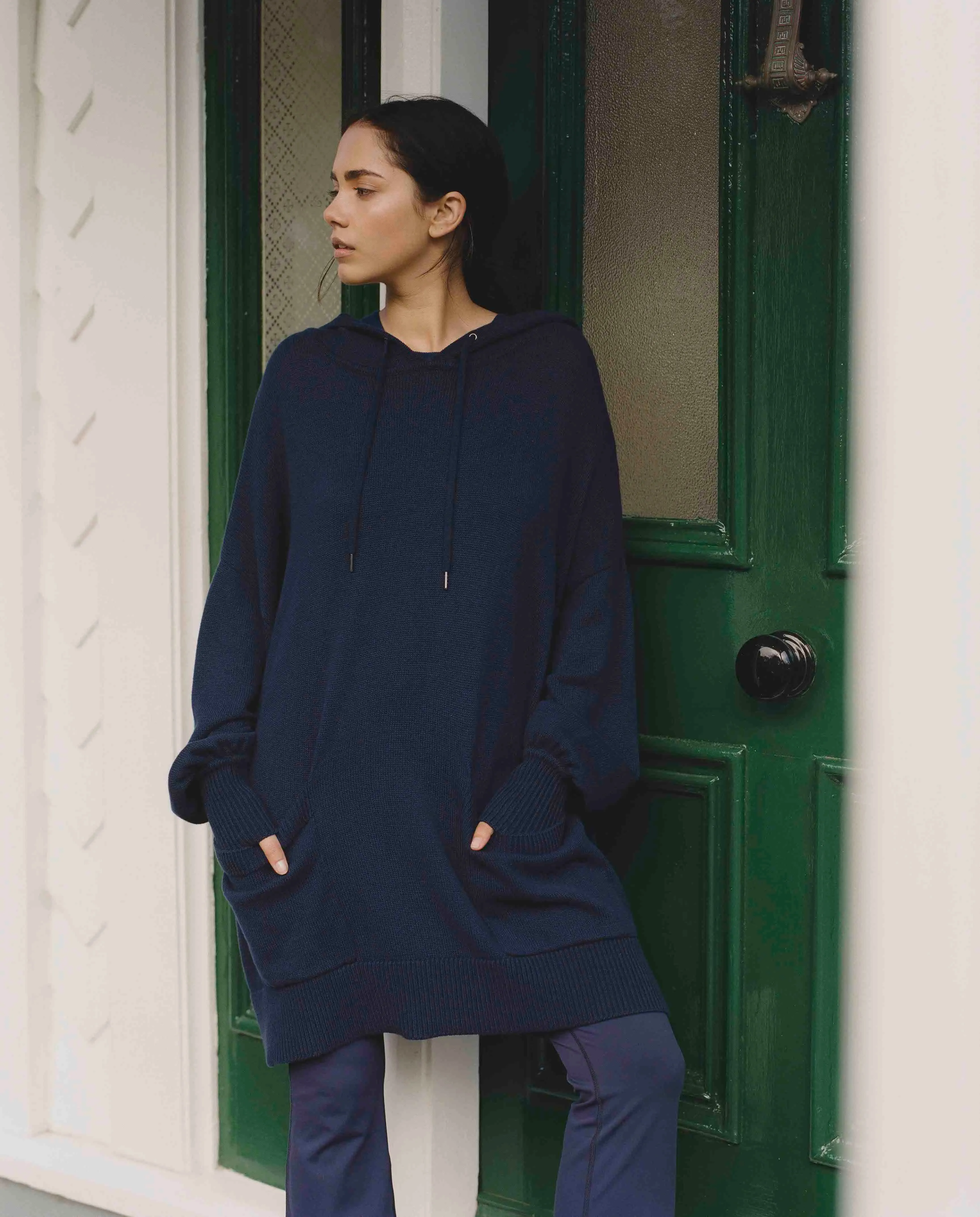 Universal Hoodie Sweater - Navy