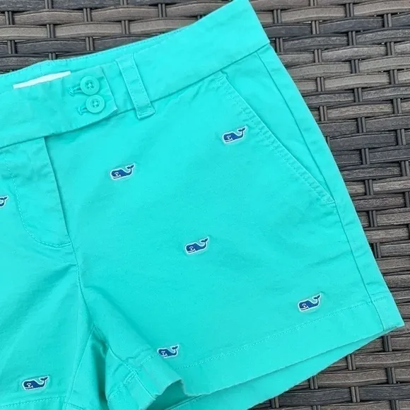 VINEYARD Vines Whale Embroidered Washed Dayboat Shorts