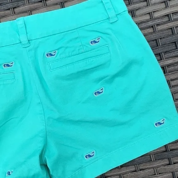 VINEYARD Vines Whale Embroidered Washed Dayboat Shorts